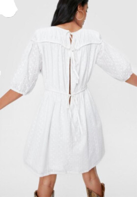Nasty Gal White Embroidered Eyelet Lace Smock Dress 2 Borodierie Tie Back  Mini | eBay