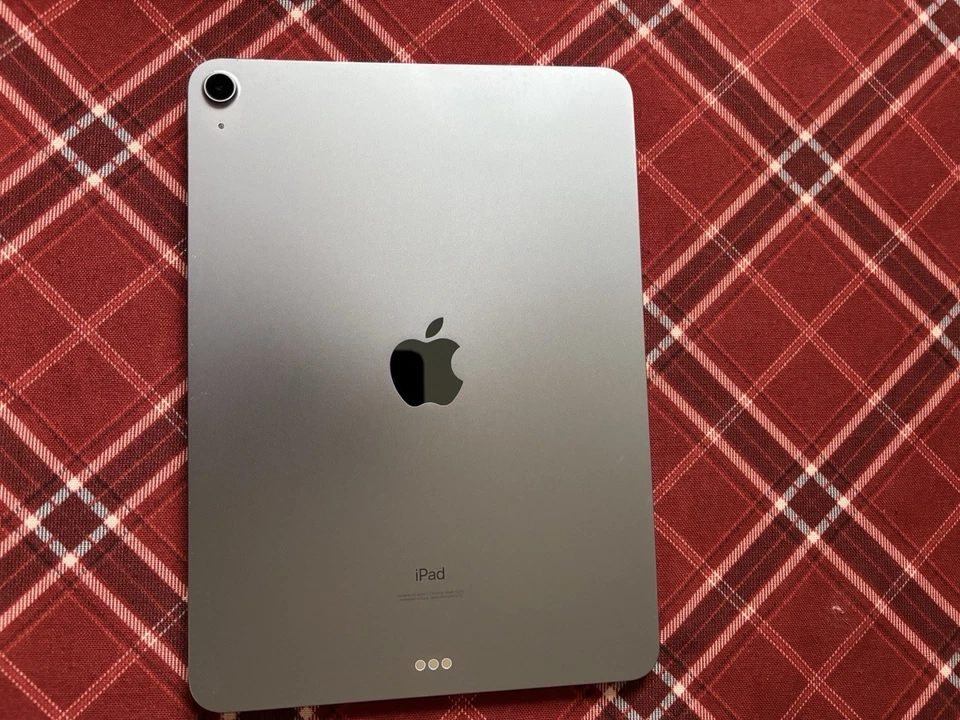 Apple iPad Air (4th generation) · 64GB · Cellular, photo 3 of 5