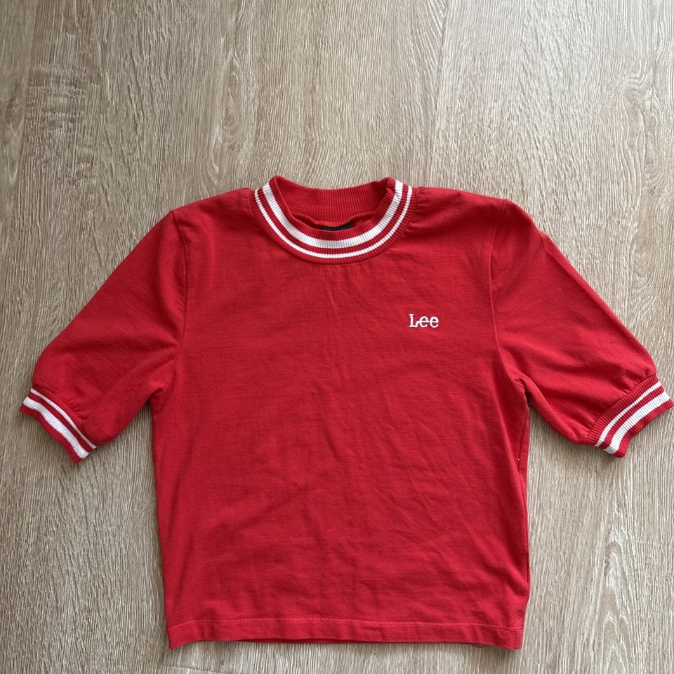 Women’s Lee Size 8 Red Crop T-shirt WORN ONCE  