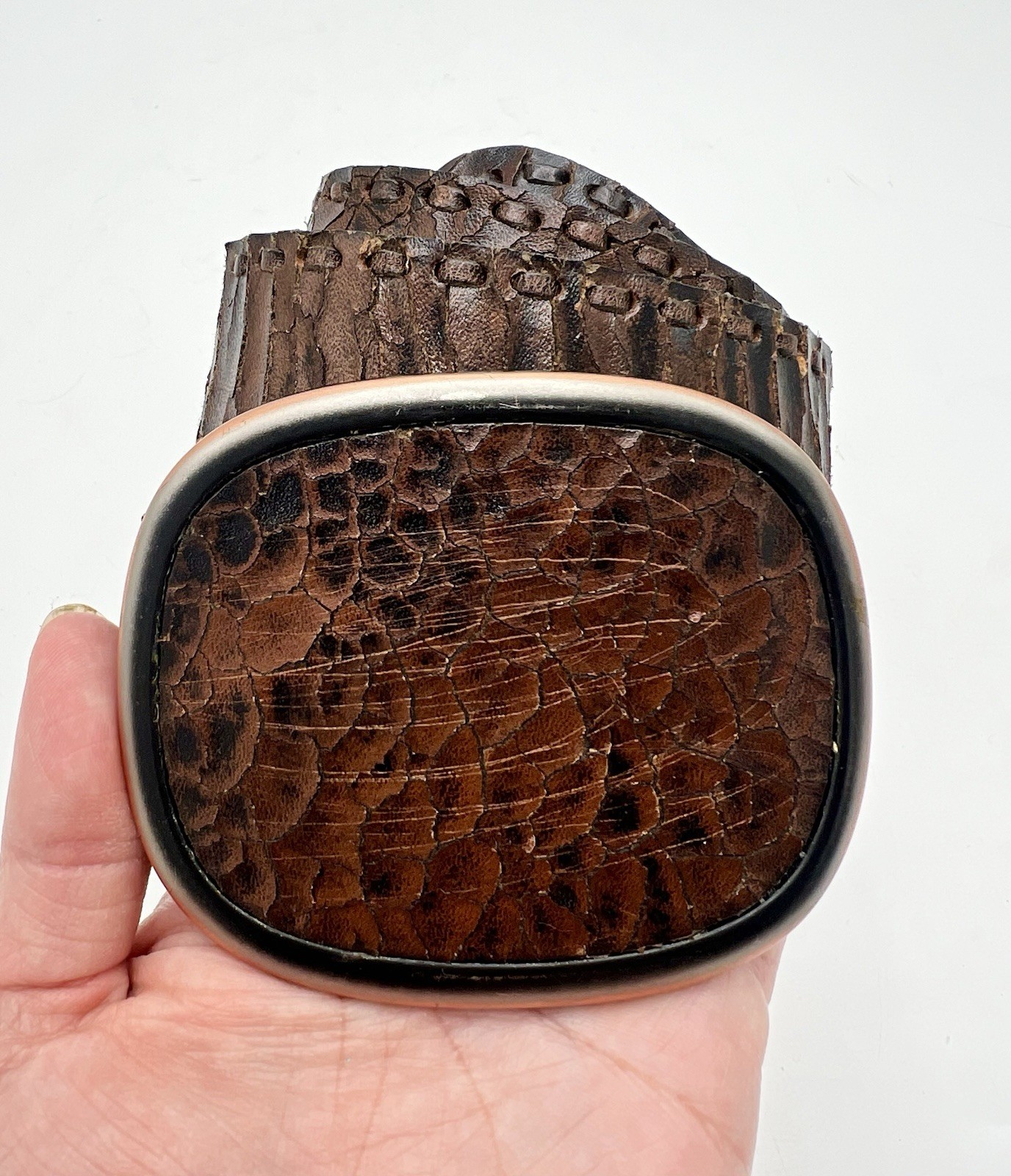 Vintage Fossil Full Grain Cowhide Leather Belt Oversized Buckle Brown 40”