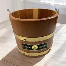 VTG  Sterling Cedar BUCKET- 5 Quart Electric Ice Cream Freezer Maker BUCKET ONLY