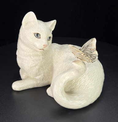 LENOX Enchantment Kitty Cat with Butterfly on Tail 5 inch Ceramic Figurine