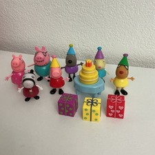 Peppa Pig Birthday Party Friends Figures With Presents And Birthday Cake