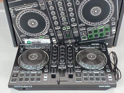 ROLAND DJ202100V DJ Controller Pro Studio Gear Ready for Live Performances