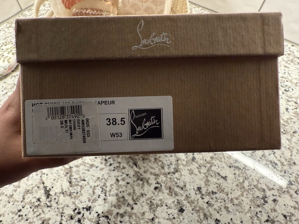 Christian Louboutin Hot Chick Tacones 38.5 Para Mujer Talla US 8.5 Foto 3 de 4