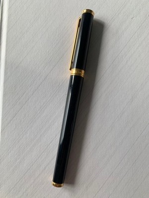 Montblanc Noblesse Oblige Fountain Pen 14K Nib with Converter Current Item