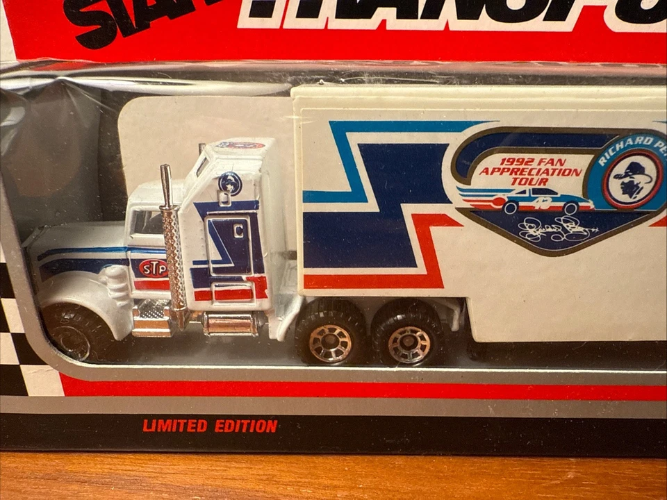Richard Petty Matchbox 1992 Super Star Transporters edición limitada NASCAR  Foto 2 de 4