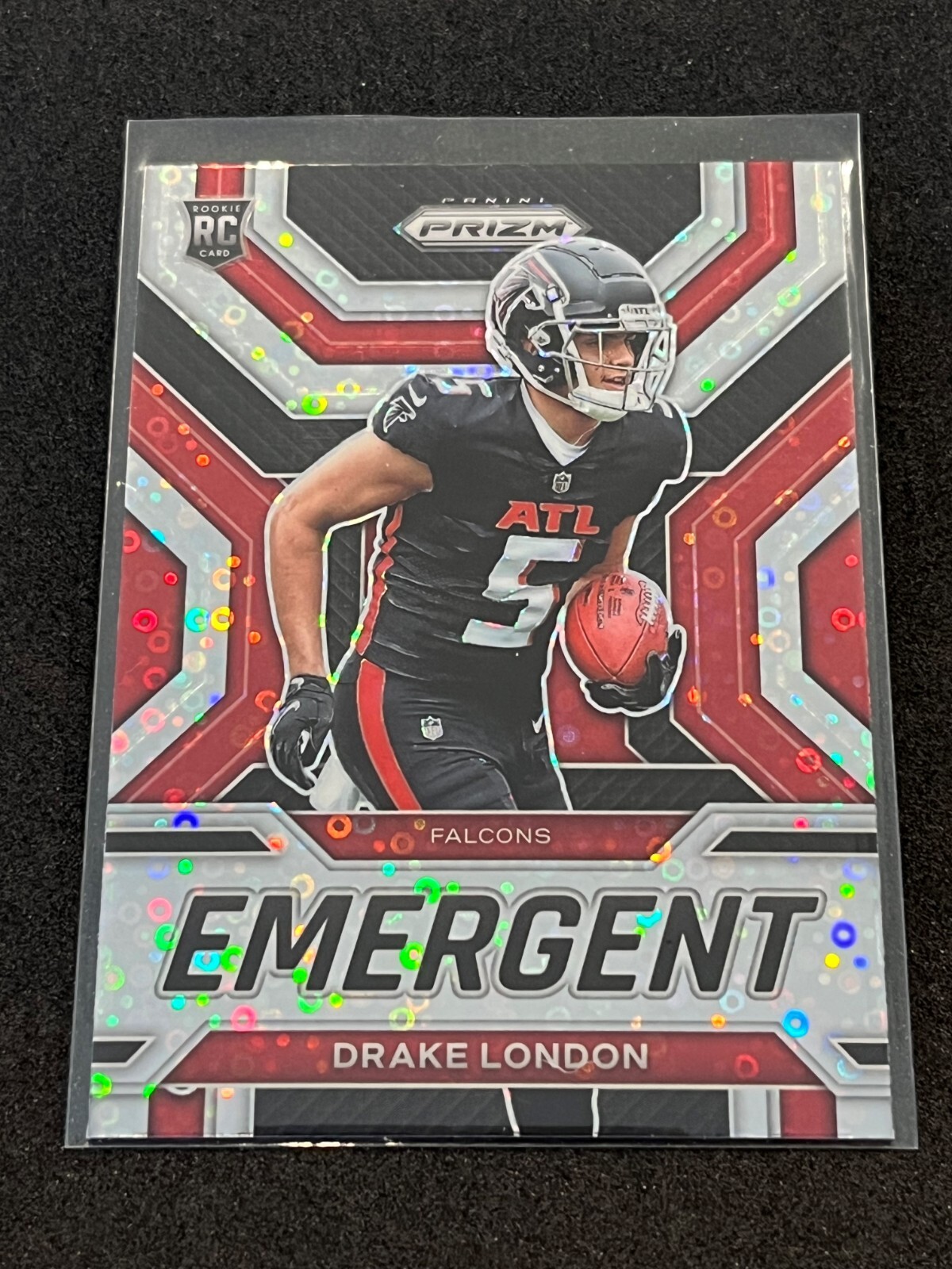 2022 Panini Prizm Football Drake London Emergent No Huddle Prizm Rookie #E-5