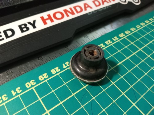 Vintage GM Control Knob Radio? Fitment and Maker Unknown 60's? 70's? - Picture 10 of 11