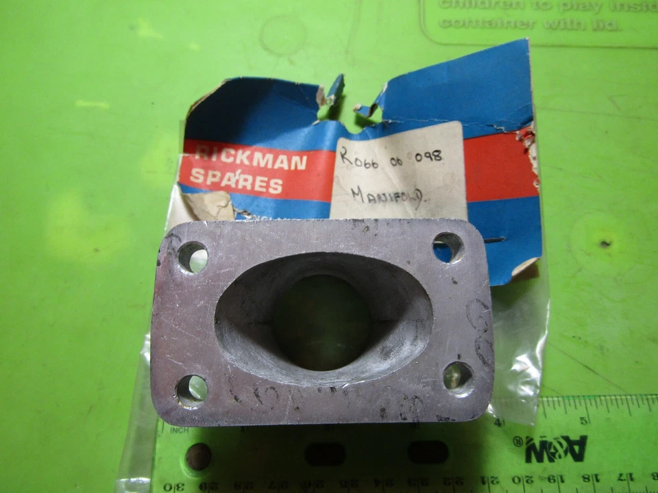 Rickman Montesa 250 MX 汽化器进气端口 # 14 p/n R066 098 NOS 63.60.032 — 第 4/4 张图片