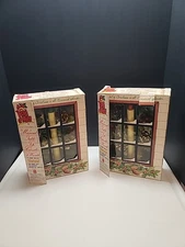 Two Carolites Bells Of Noel Vintage Musical Tabletop Candles And Wreaths In Box