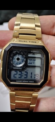 FASHION DIGITAL WATCH DUAL TIME MULTIFUNCTION GOLD METAL DESIGN NEW WITH TAGS.