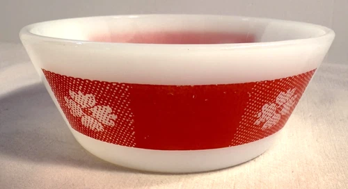Vintage Federal Glass Red Gingham Flower Milk Glass Berry Bowl w/ F Shield Stamp