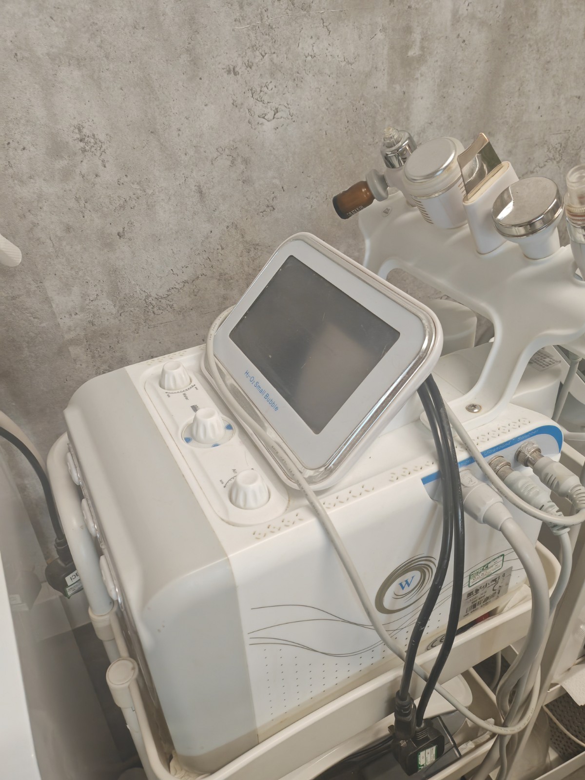 Hydrafacial Machine