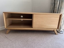 Solid Wood/ Light Oak TV Unit