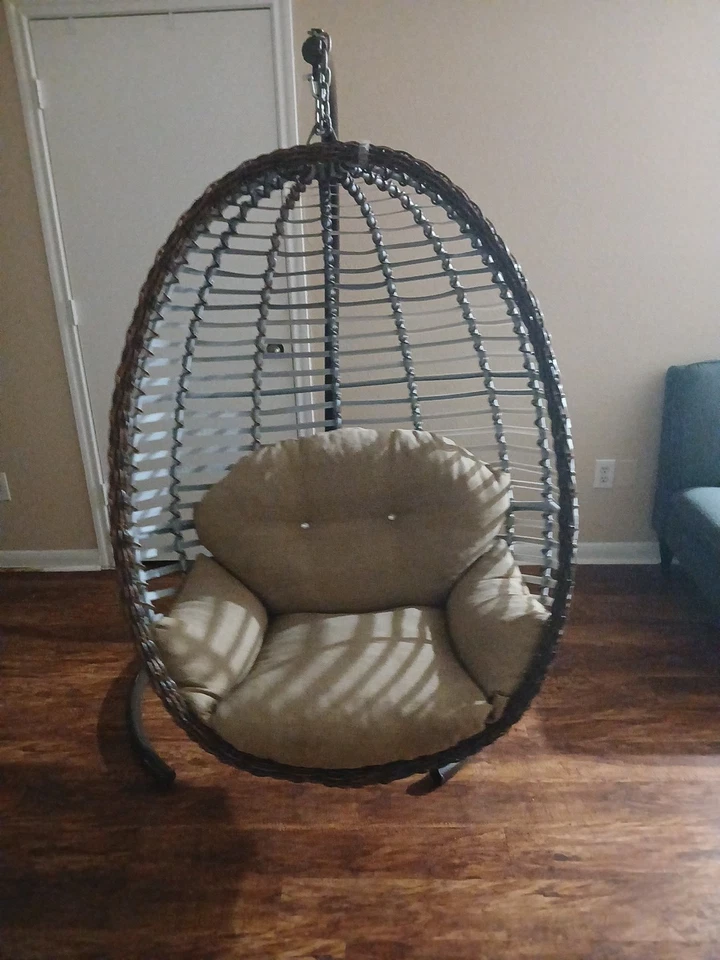 Silla oscilante exterior/interior, silla flotante también conocida como. Foto 2 de 4