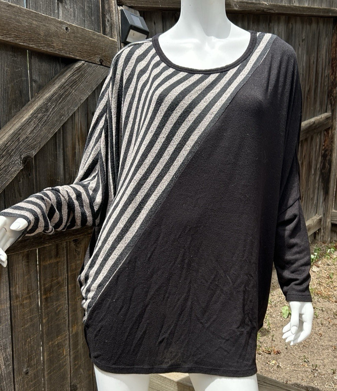24/7 Maurices XL Women's Top