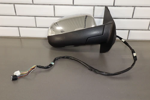 09-14 Chevy Suburban GMT900 Right Chrome Power Signal (DL3) Door Mirror