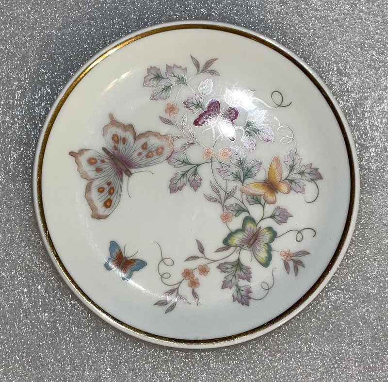1979 Avon Fine Porcelain Butterfly Dish