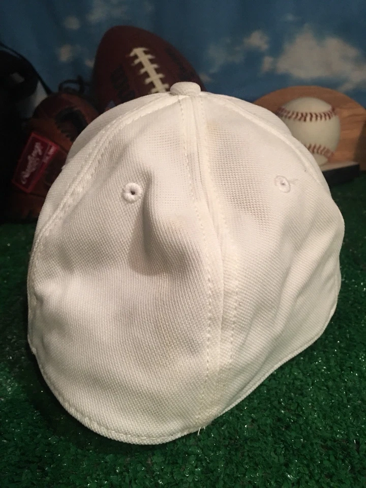 UA Under Armor Sombrero Blanco Flex Fit Sombrero Ajustable Grande a XL Etiqueta dice L h28 Foto 4 de 4