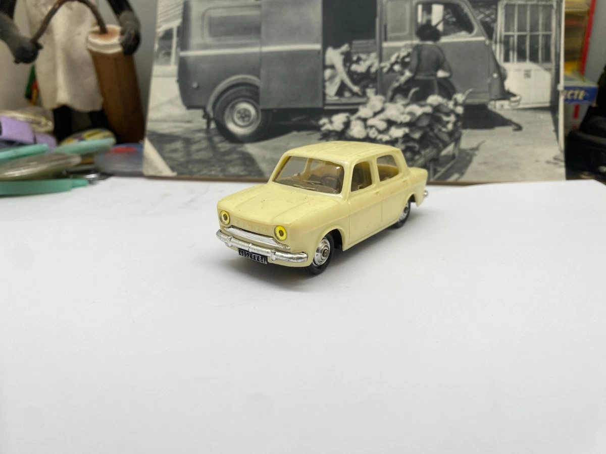 Voiture miniature Norev plastique Simca 1500 Réf N° 79 au 1/43