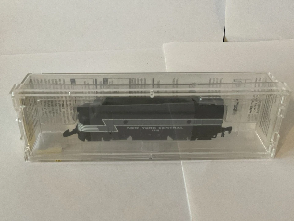 MTL Z 14003-2 F7 New York Central Powered A-Unit Locomotive # 1710 - BRAND NEW - Image 2 of 4