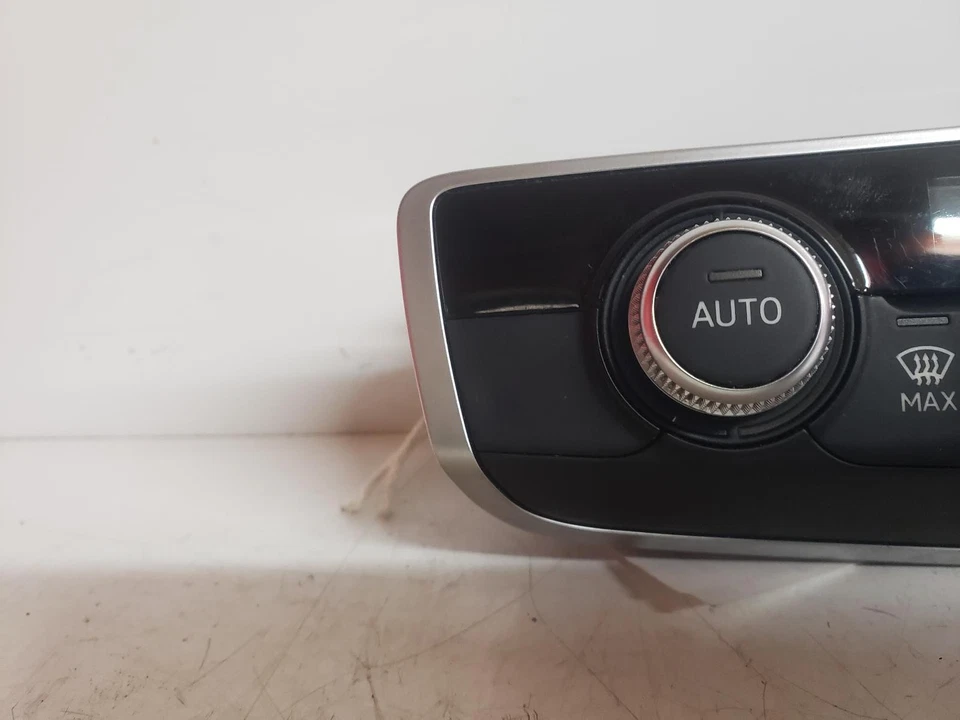 AUDI A3 8V MK3 FACELIFT 2016 HEATER CONTROL PANEL 8V0820043AEIMJ - Image 4 of 4