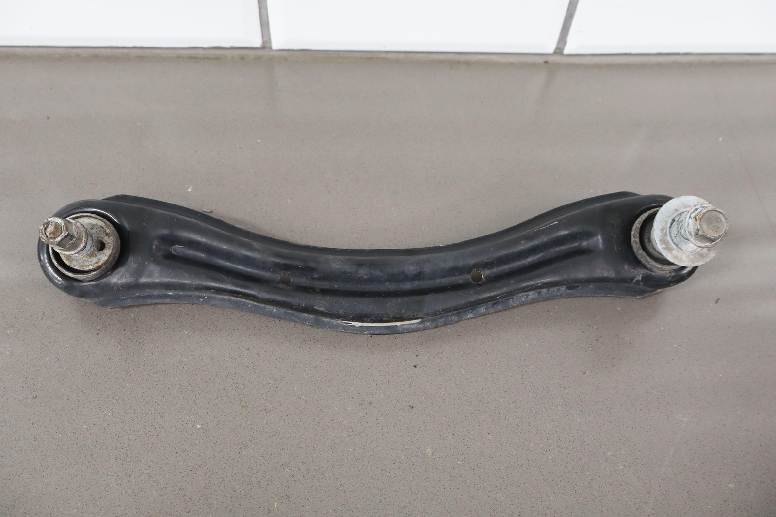 12-15 Jeep Grand Cherokee SRT8 Left Rear Suspension Knuckle Arms Spindle OEM LH