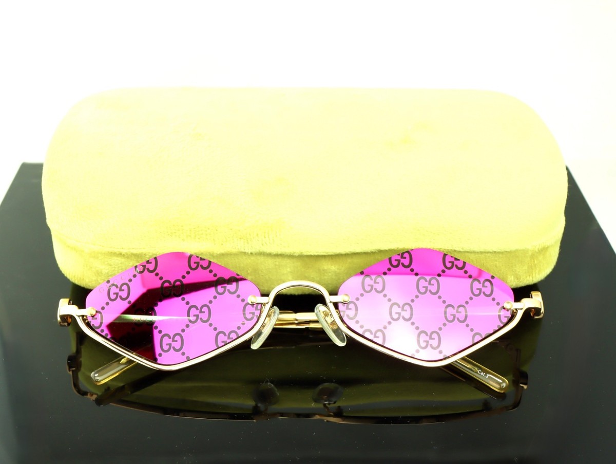 Gucci GG1604S 004 Gold with Pink Mirror Logo Lens Geometric 