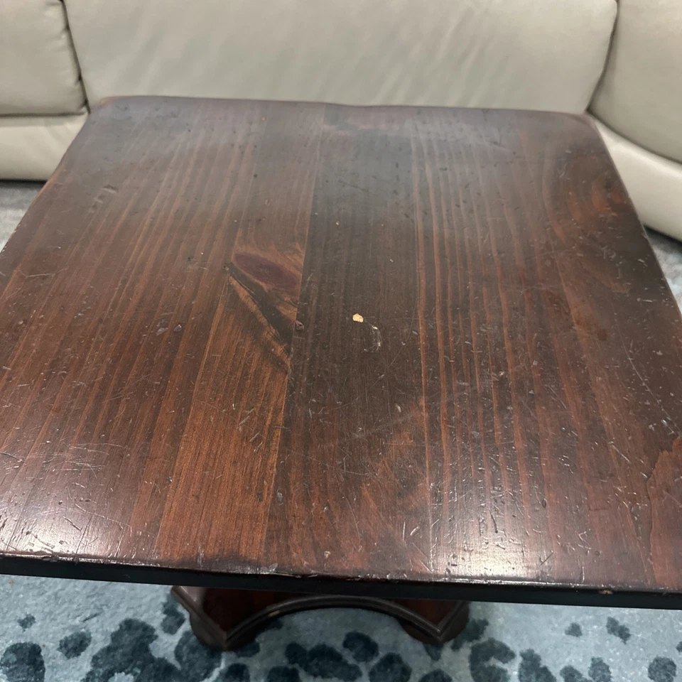 Ethan Allen Antiqued Pine Old Tavern End/cocktail Table #12-8054 19.5”x19.5”x16” - Image 2 of 4