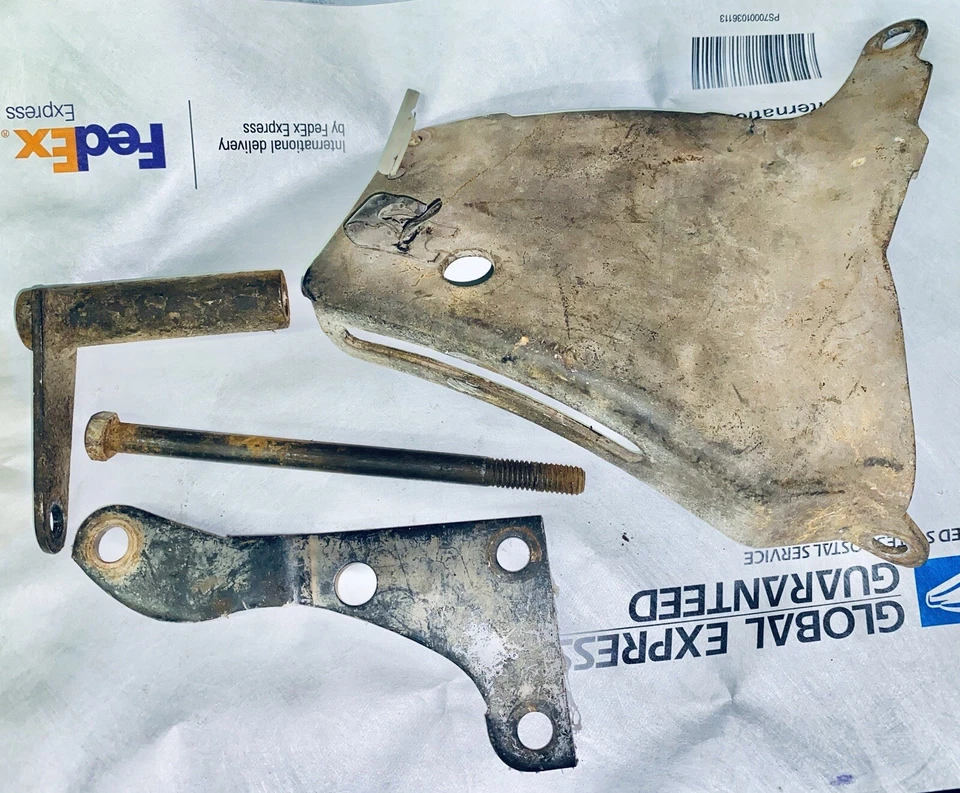 1969 Z28 302 Camaro, 350 Camaro alter. brackets GM Original one year only - Image 3 of 4