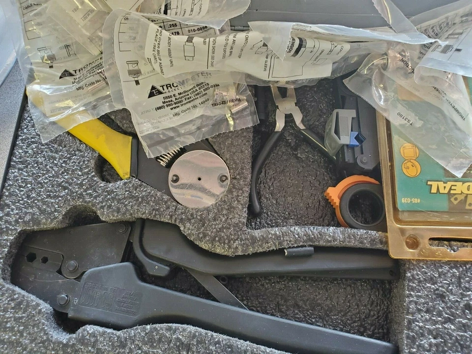 SPC735 Trompeter Connector Crimp Kit, 735A Coax BNC Connectors - Image 3 of 3