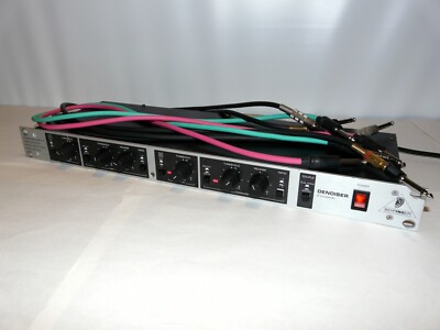 Behringer SNR 202 Denoiser in/out, 2 Channel Noise Reduction incl. 4x 6,35 Kabel