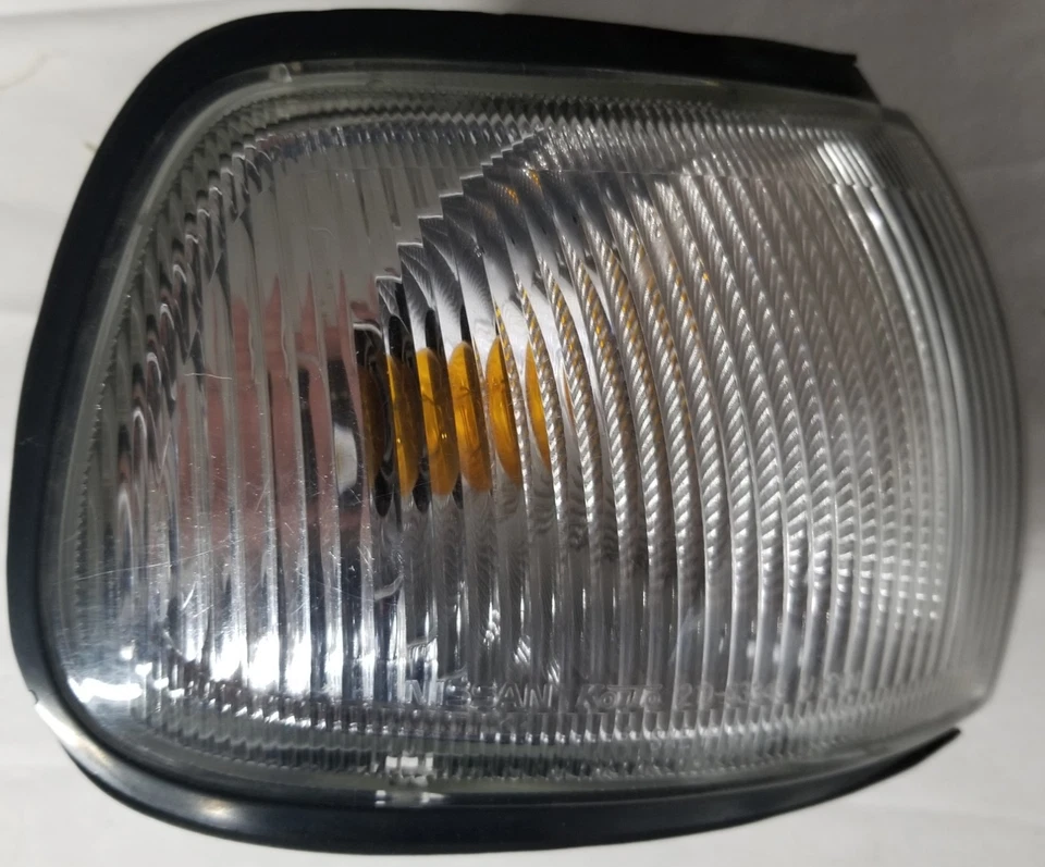 Nissan 1354239 Sentra 1991-1992 conjunto de señal de giro derecha 210-63349 OEM envío a Japón Foto 2 de 4