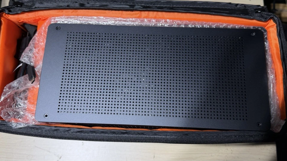 Gigabyte AORUS RTX 3080 Gaming Box External GPU, Waterforce cooling, 10 GB - Image 4 of 4