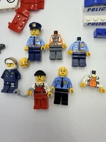 Lego City Police Lot Minifigures Cars Parts 4436 60136 60138 60173 60174 60175