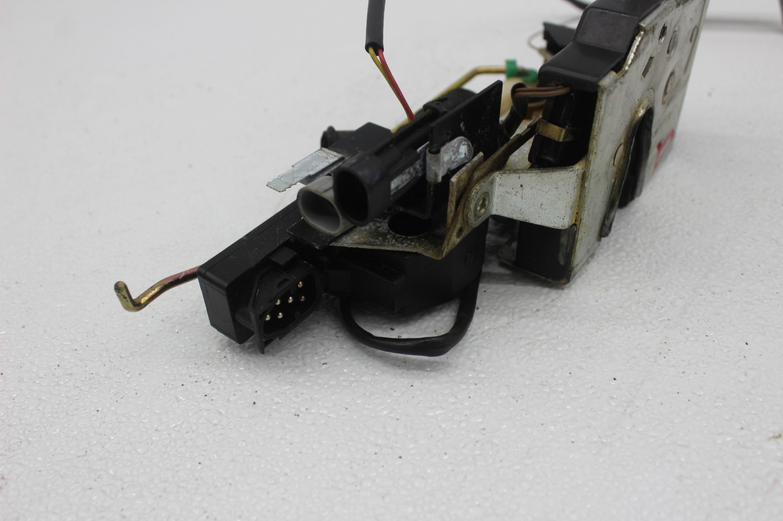 99-01 FERRARI 456 M DRIVER SIDE DOOR LOCK