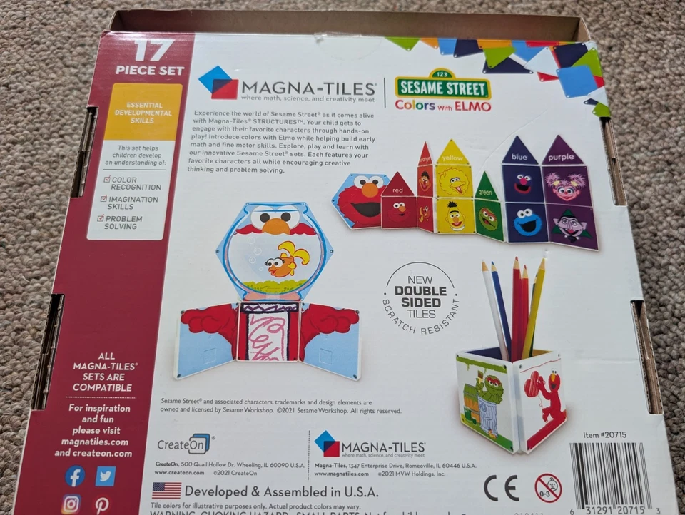 SESAME STREET Elmo Magna Tiles Set - 17 Double Sided Piece Set - Image 2 of 4