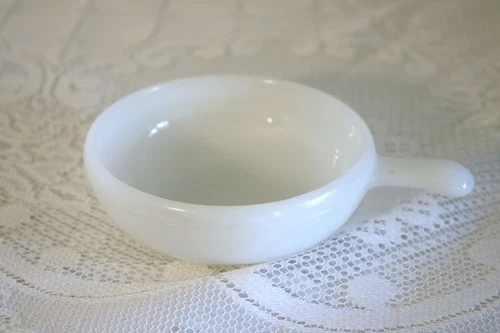 GLASBAKE J2663 USA Milk Glass White Lug Handled Soup 11oz Mugs Bowls (Set of 2)