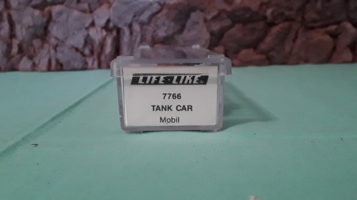 Life-Like N Gauge Mobile Tank Car 7766 - (NS-1 - Picture 13 of 14