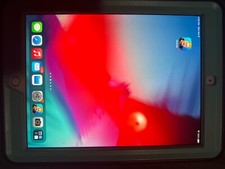 Apple iPad 6th generation 128gb wifi with case bundle WITH FORTNITE INSTALLED