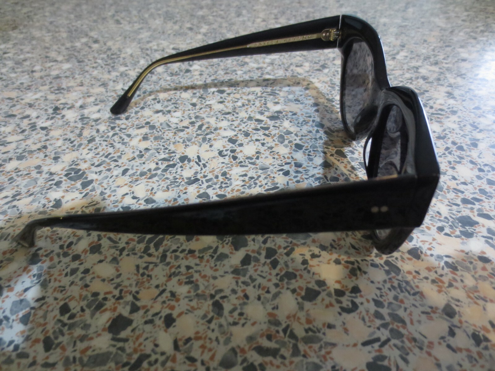 Bailey Nelson black frame polarized sunglasses. M… - image 4