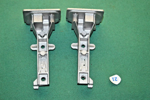 LT-8222-21-B Sockelarm Für Hisense TV 58A6DG