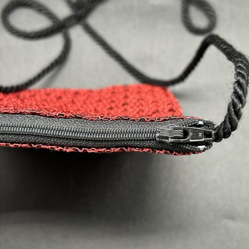 Romantic Goth Purse Metal Wire Woven/Knit Crossbody Red/Black Small - Picture 10 of 13