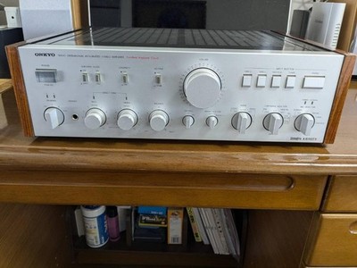 ONKYO Integra A-819GTR Integrated Amplifier 100W+100W 8 Ohm 1982 0.008 THD