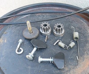 MTD Rasenmäher Ersatzteile   Federn,Antriebszahnrad L+R,Bowdenzug Gas+ Antrieb