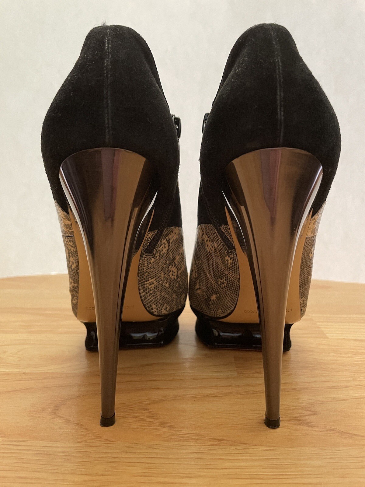 NICHOLAS KIRKWOOD Snakeskin PYTHON Stiletto 39/7.… - image 7