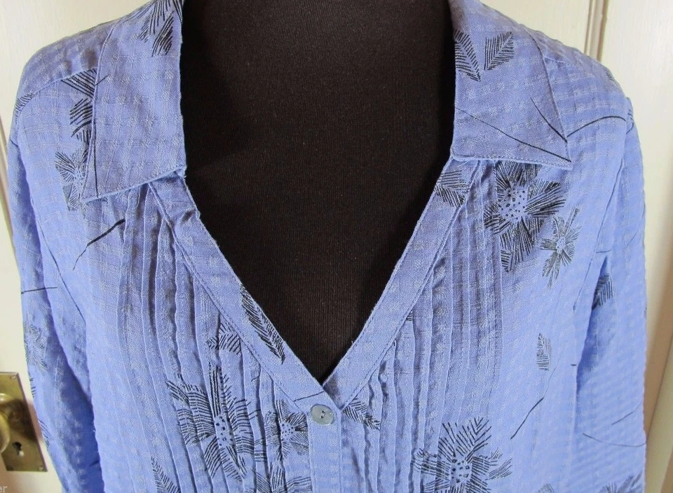 Blusa Top NTCO Nomadic Traders Lino Mezcla Rayón Púrpura Abotonada Cuello en V Talla XL Foto 2 de 4