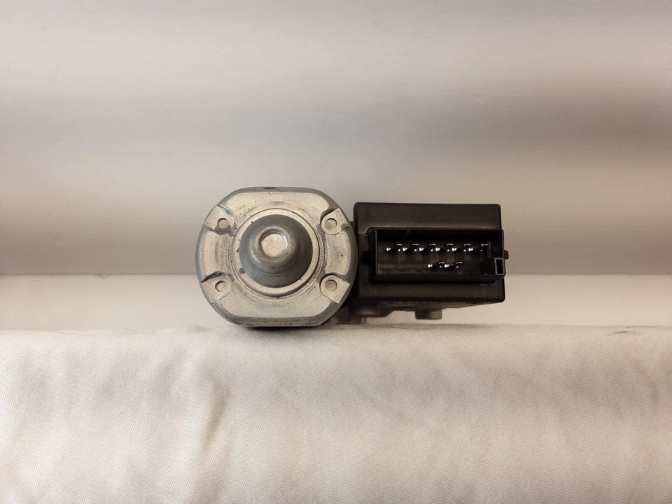 GM Power Sun Roof Motor " NEW" - Image 3 of 4