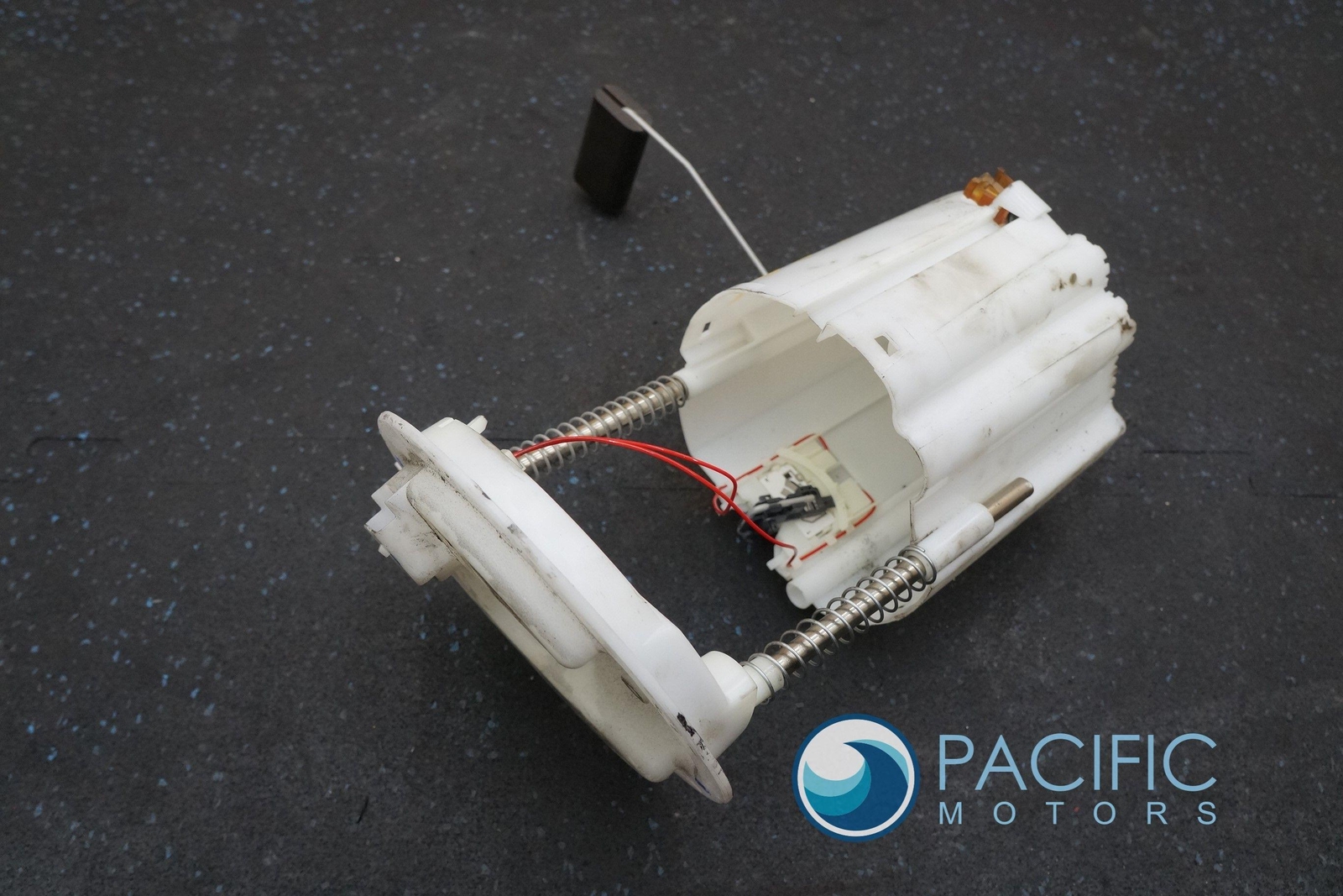 Right Side Fuel Pump & Sender 670003733 Maserati Quattroporte Ghibli M157 14-17